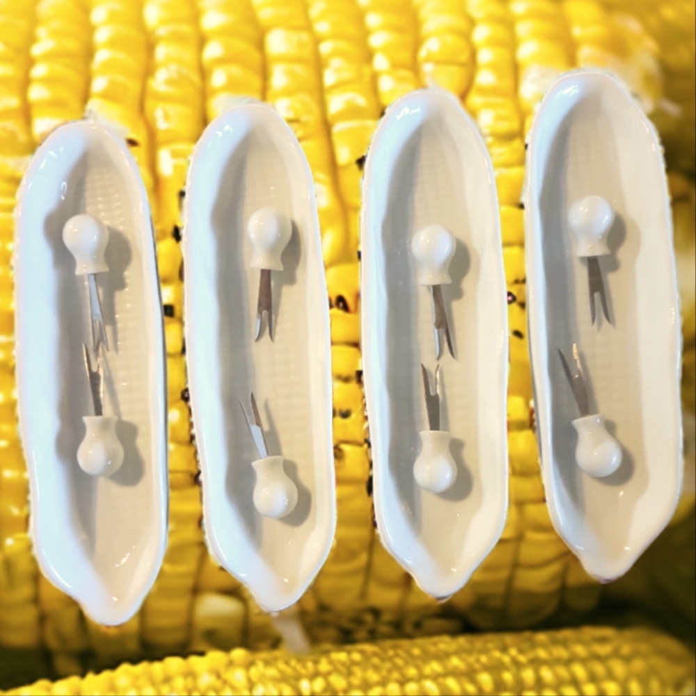 VTG 8 PORCELAIN STAINLESS STEEL CORN COB HOLDER COCKTAIL FORKS/4 PORCELAIN TRAYS
